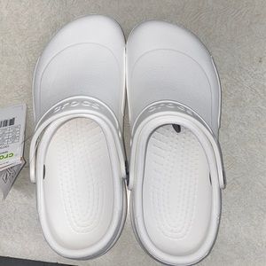 NWT crocs